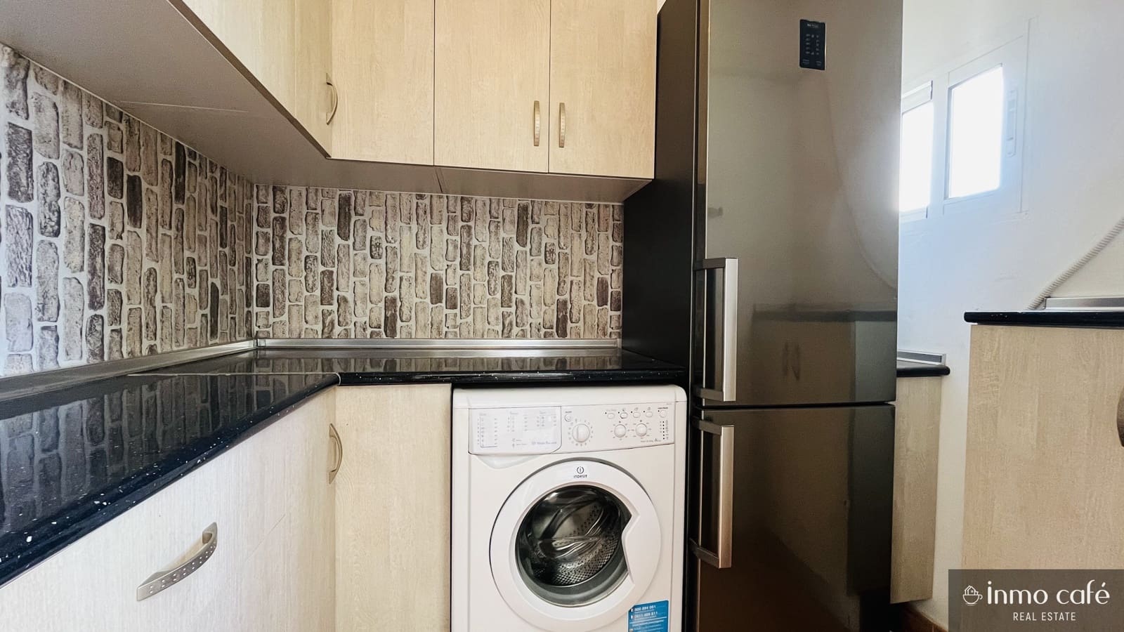 4 makuuhuone Omakotitalo myytävänä paikassa Orihuela Costa mukana uima-altaan 
autotalli - 280 000 € (Ref: 9838471)