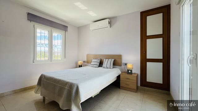 4 soverom Hus til salgs i Orihuela Costa, Orihuela med svømmebasseng garasje - € 280 000 (Ref: 9838471)