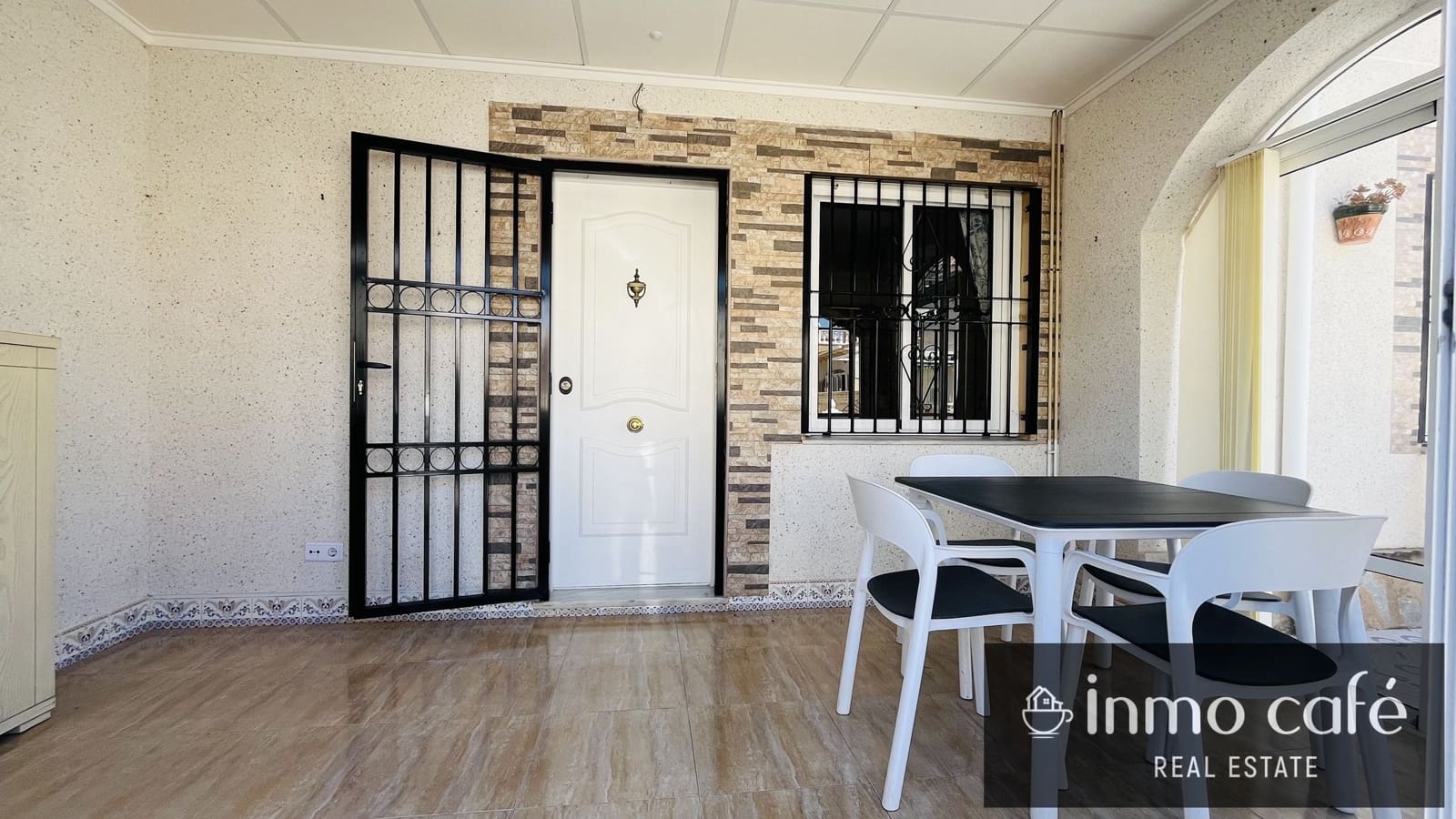 4 bedroom Townhouse for sale in Orihuela Costa with pool garage - € 280,000 (Ref: 9838471)