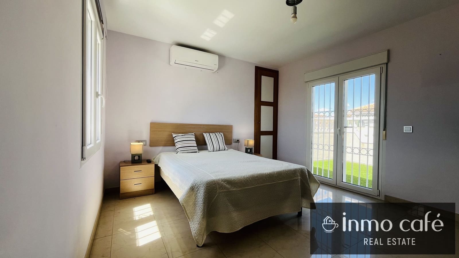 4 bedroom Townhouse for sale in Orihuela Costa with pool garage - € 280,000 (Ref: 9838471)