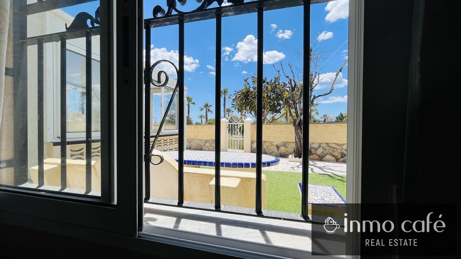 4 bedroom Townhouse for sale in Orihuela Costa with pool garage - € 280,000 (Ref: 9838471)