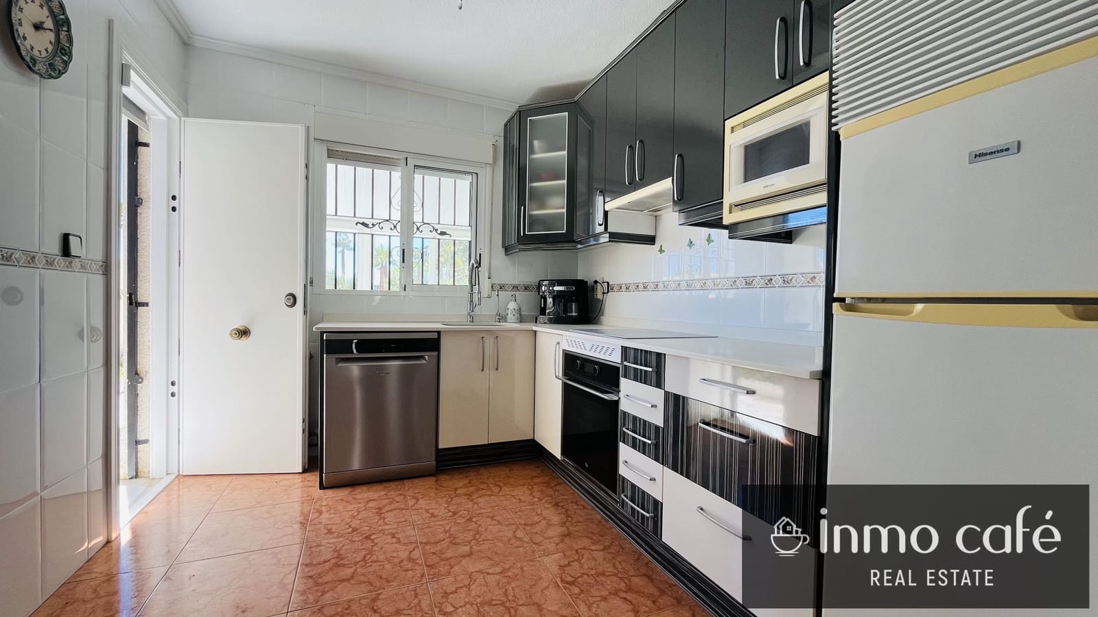 4 bedroom Townhouse for sale in Orihuela Costa with pool garage - € 280,000 (Ref: 9838471)