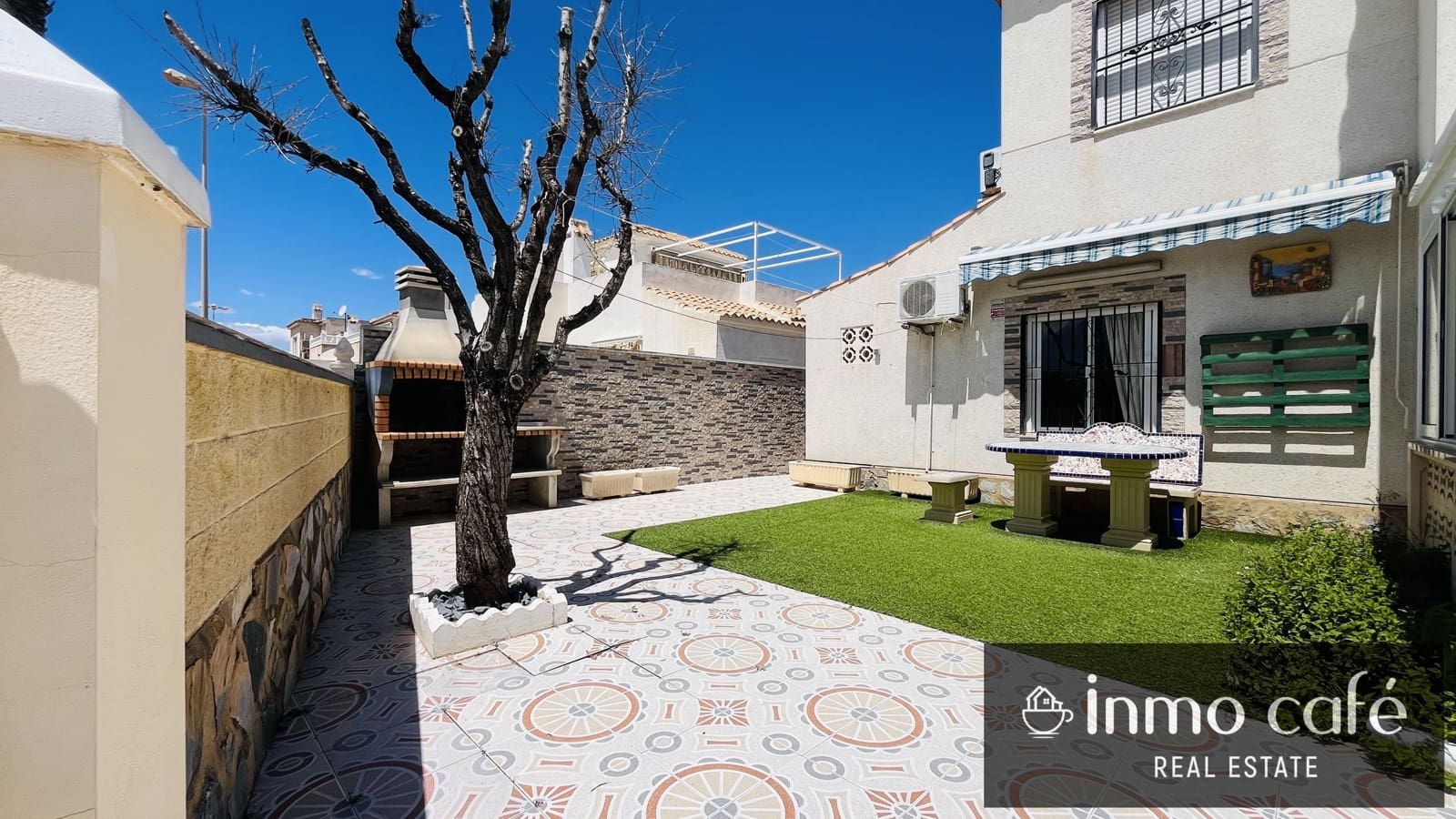 4 bedroom Townhouse for sale in Orihuela Costa with pool garage - € 280,000 (Ref: 9838471)