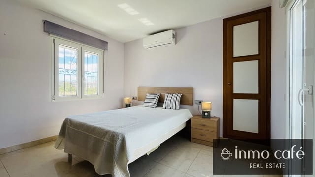 4 quarto Casa em Banda para venda em Orihuela Costa, Orihuela com piscina garagem - 280 000 € (Ref: 9838471)