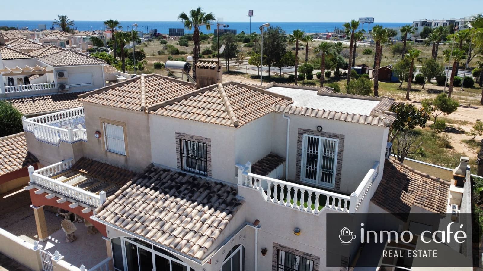 4 bedroom Townhouse for sale in Orihuela Costa with pool garage - € 280,000 (Ref: 9838471)