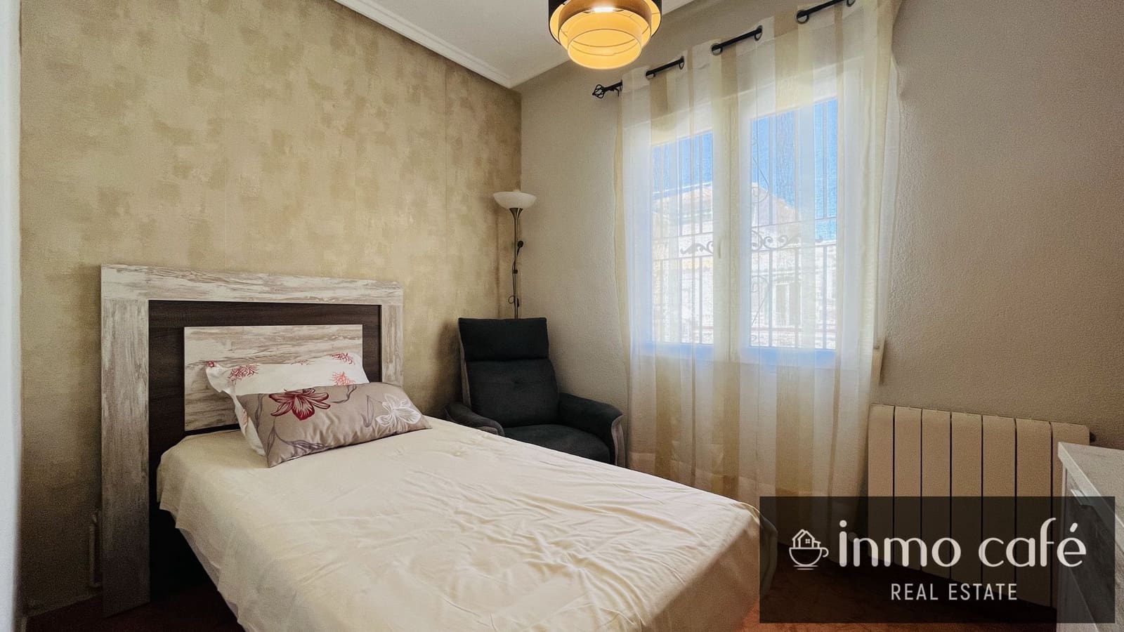 4 bedroom Townhouse for sale in Orihuela Costa with pool garage - € 280,000 (Ref: 9838471)