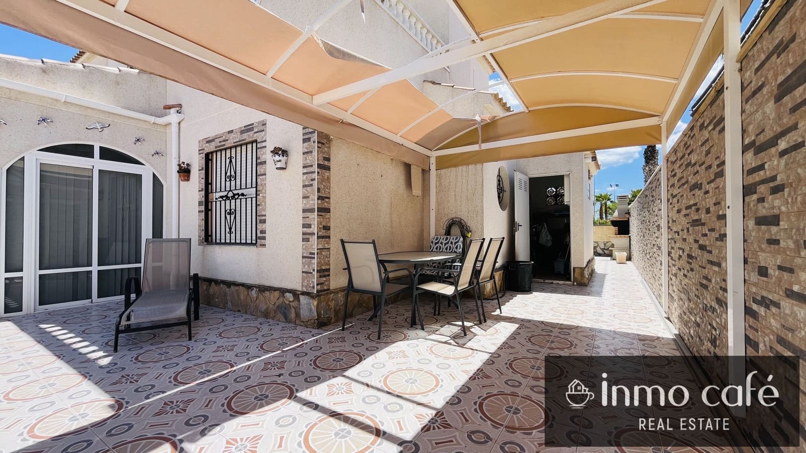 4 bedroom Townhouse for sale in Orihuela Costa with pool garage - € 280,000 (Ref: 9838471)