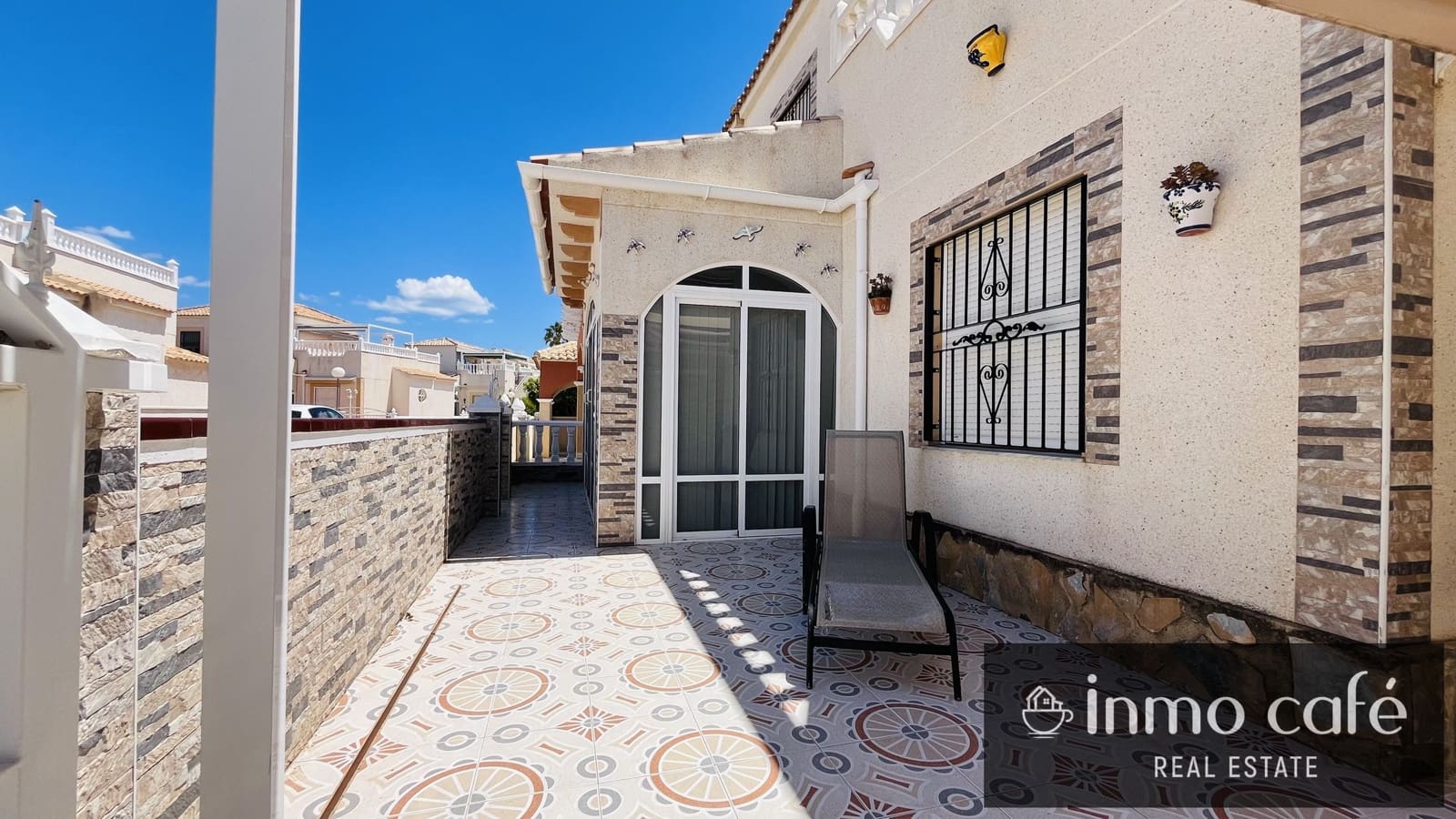 4 bedroom Townhouse for sale in Orihuela Costa with pool garage - € 280,000 (Ref: 9838471)