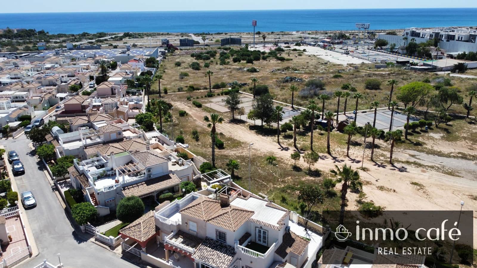 4 bedroom Townhouse for sale in Orihuela Costa with pool garage - € 280,000 (Ref: 9838471)