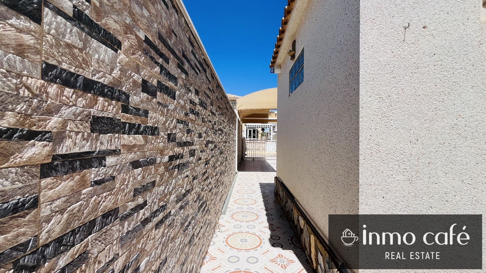 4 bedroom Townhouse for sale in Orihuela Costa with pool garage - € 280,000 (Ref: 9838471)