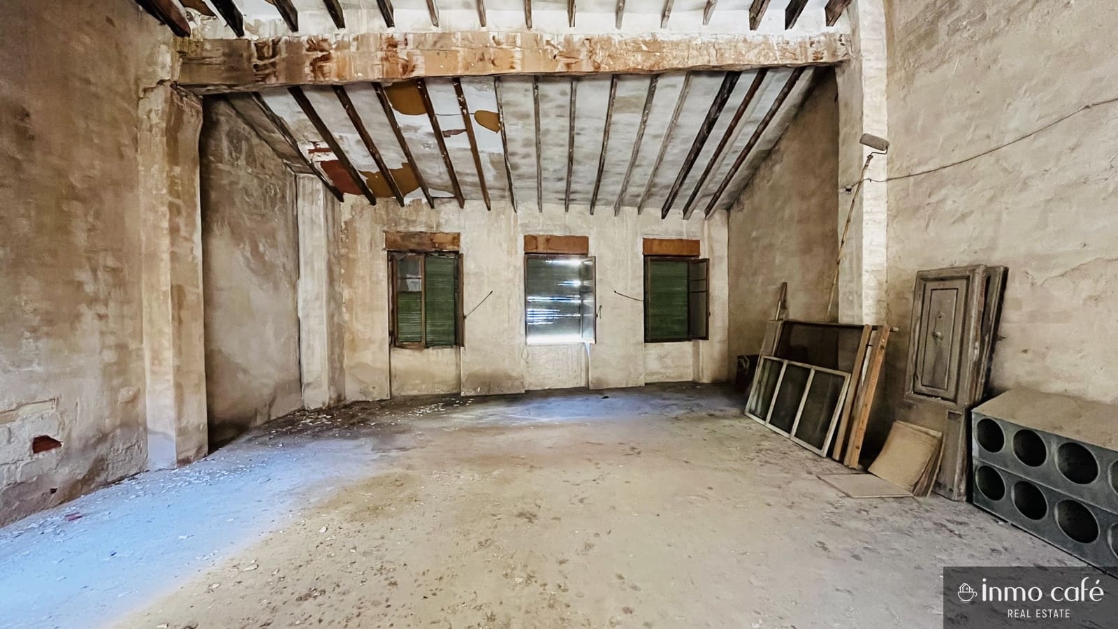 Townhouse for sale in Villena - € 185,000 (Ref: 9844439)