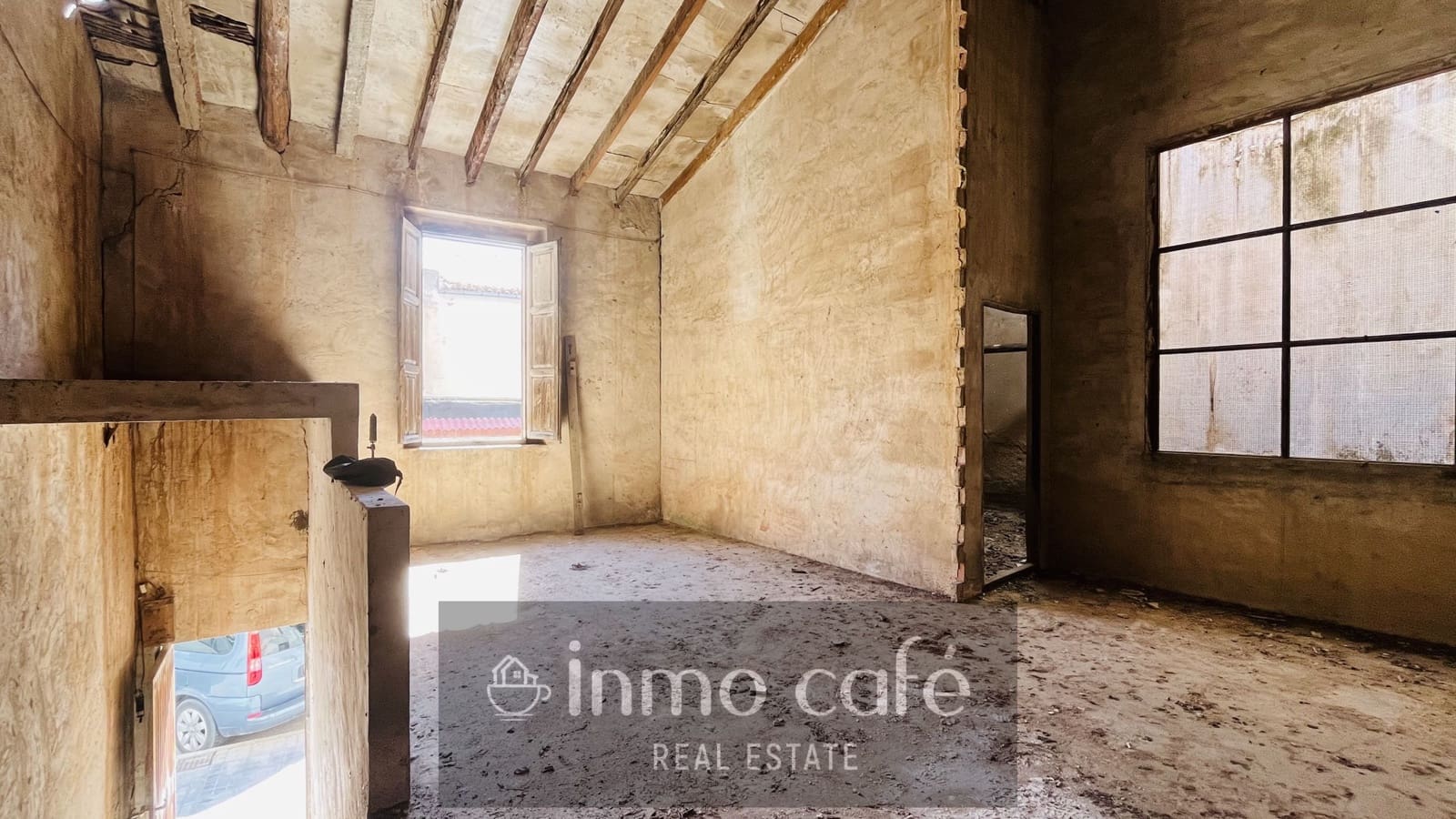 Townhouse for sale in Villena - € 185,000 (Ref: 9844439)