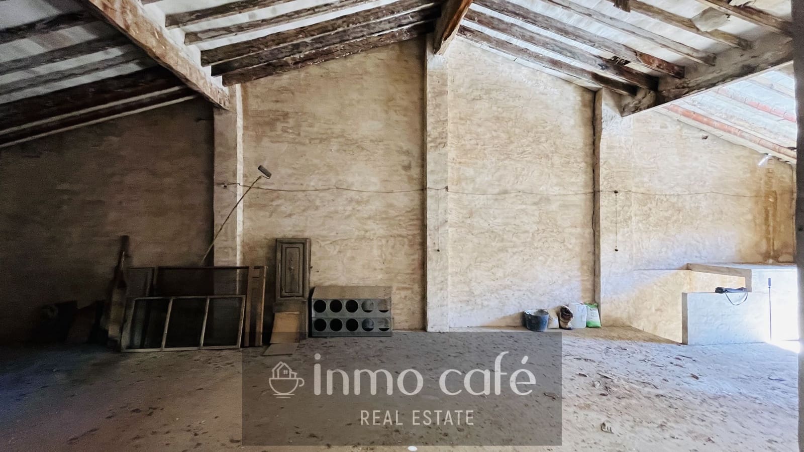Townhouse for sale in Villena - € 185,000 (Ref: 9844439)