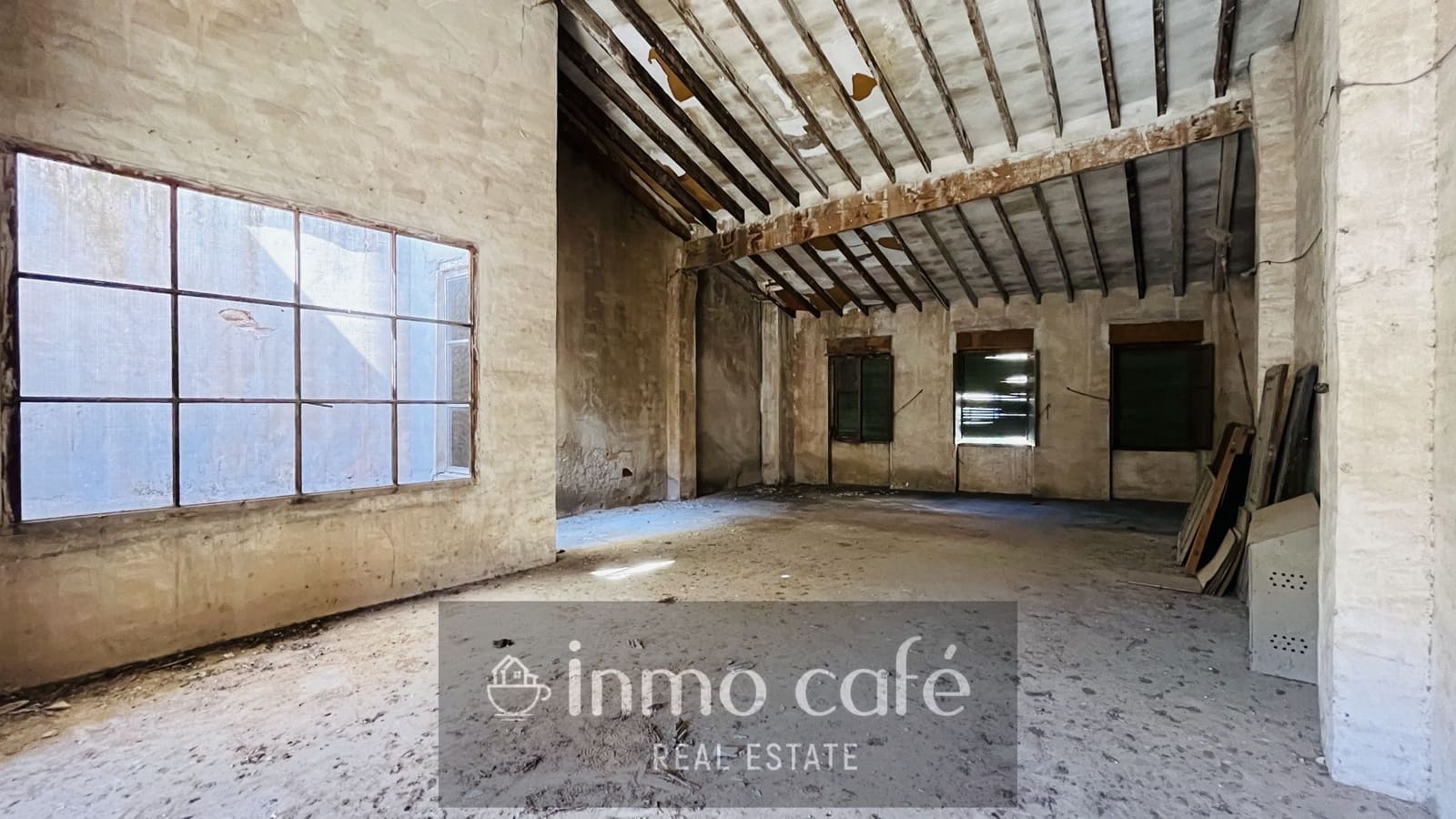Townhouse for sale in Villena - € 185,000 (Ref: 9844439)