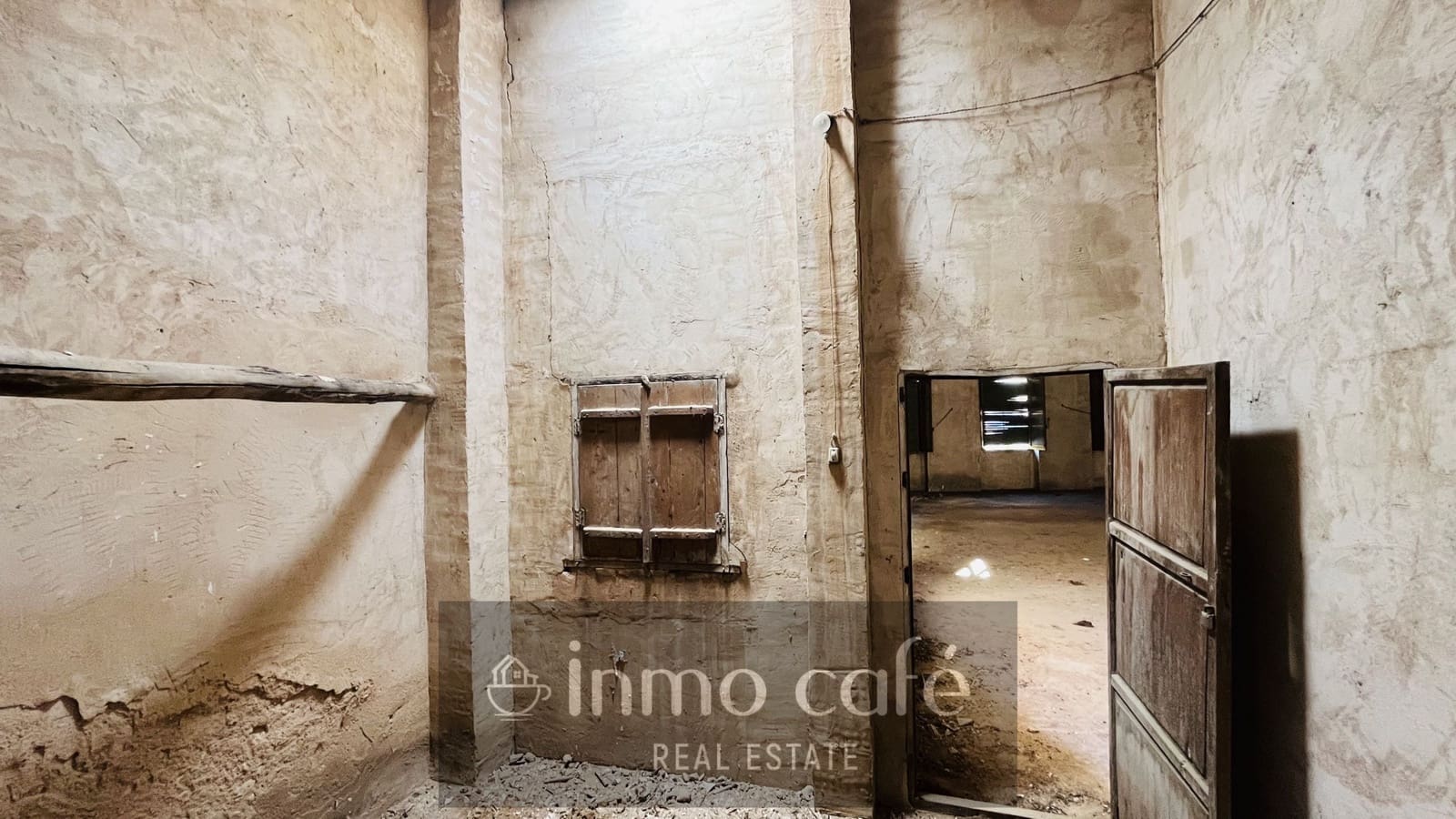 Townhouse for sale in Villena - € 185,000 (Ref: 9844439)