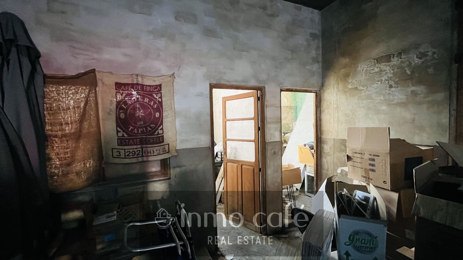 Townhouse for sale in Villena - € 185,000 (Ref: 9844439)