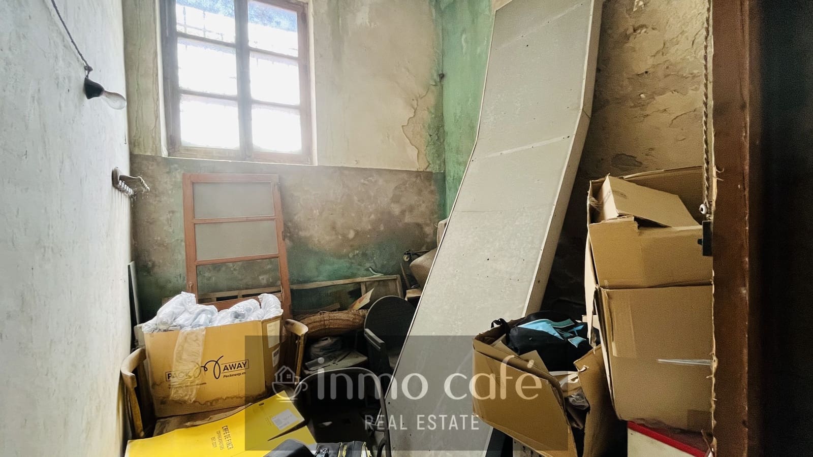 Townhouse for sale in Villena - € 185,000 (Ref: 9844439)