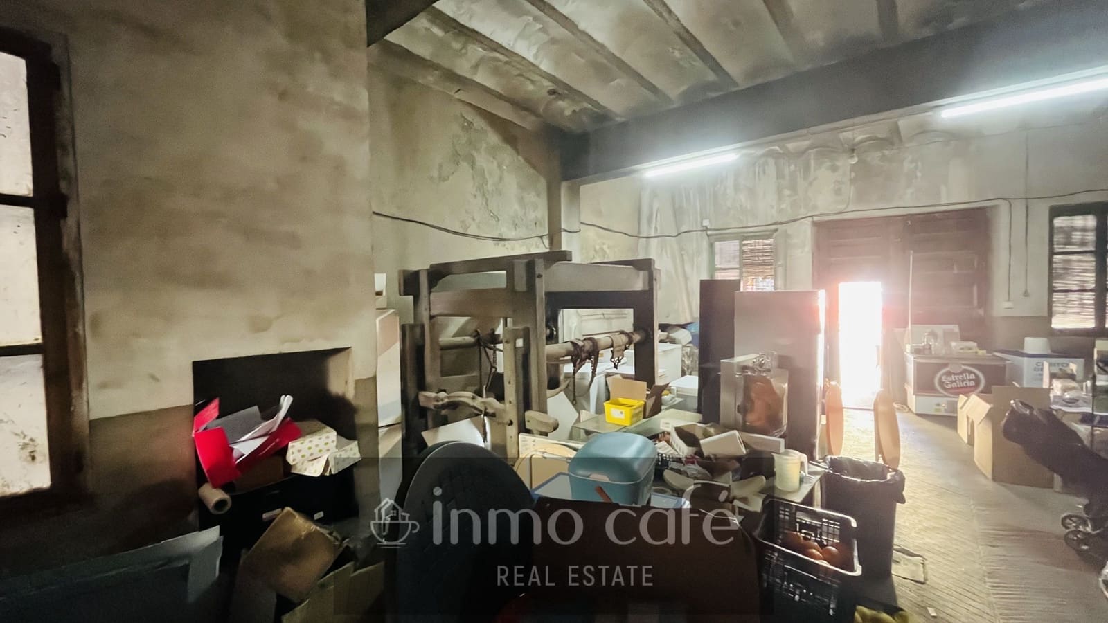 Townhouse for sale in Villena - € 185,000 (Ref: 9844439)