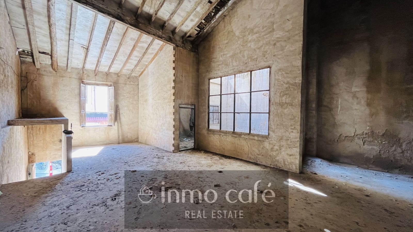 Townhouse for sale in Villena - € 185,000 (Ref: 9844439)