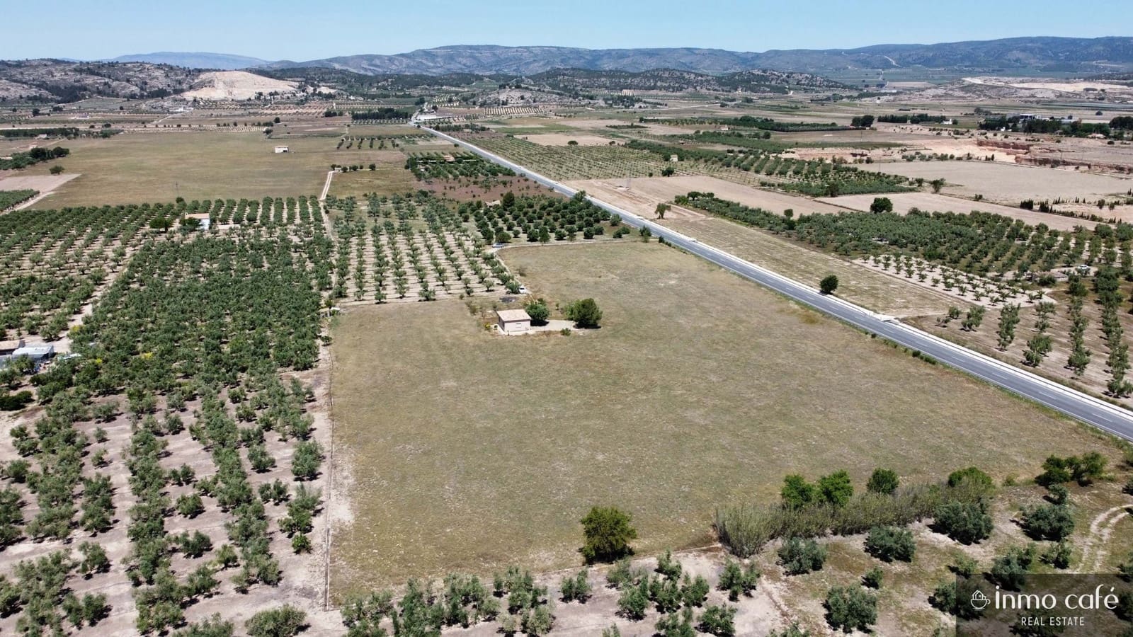 Undeveloped Land for sale in Biar - € 95,000 (Ref: 9844786)
