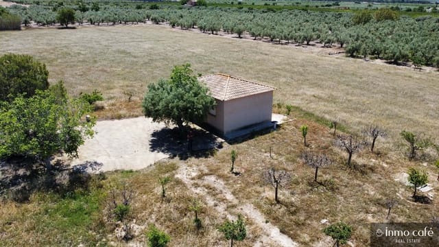 Grunde uden byggetilladelser til salg i Biar - € 95.000 (Ref: 9844786)