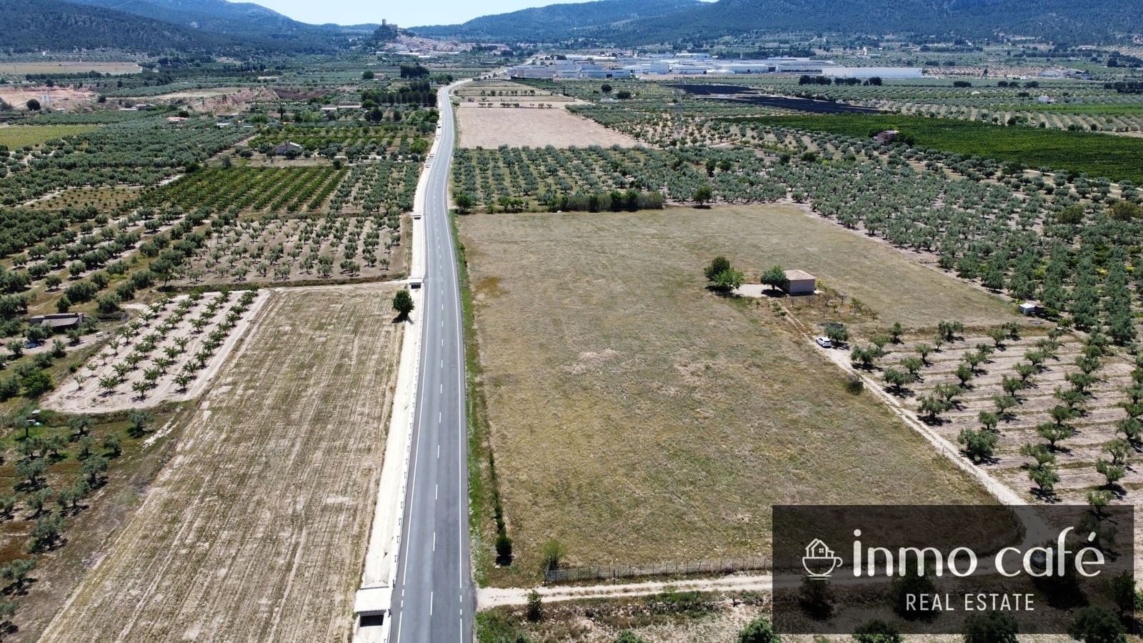 Mark till salu i Biar - 95 000 € (Ref: 9844786)