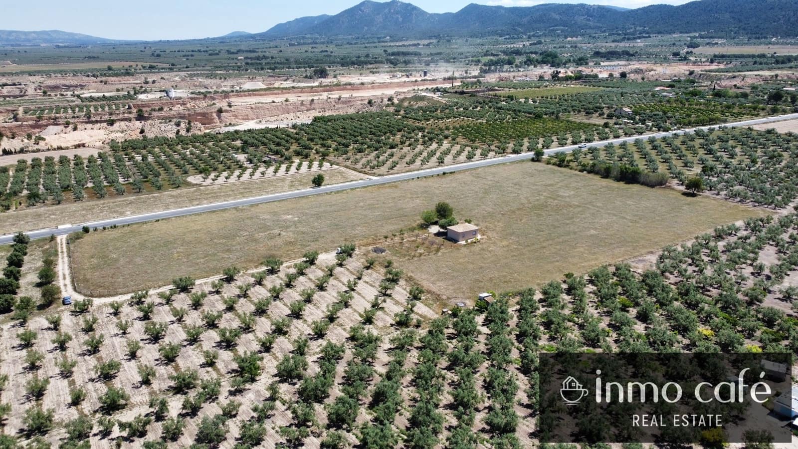 Mark till salu i Biar - 95 000 € (Ref: 9844786)