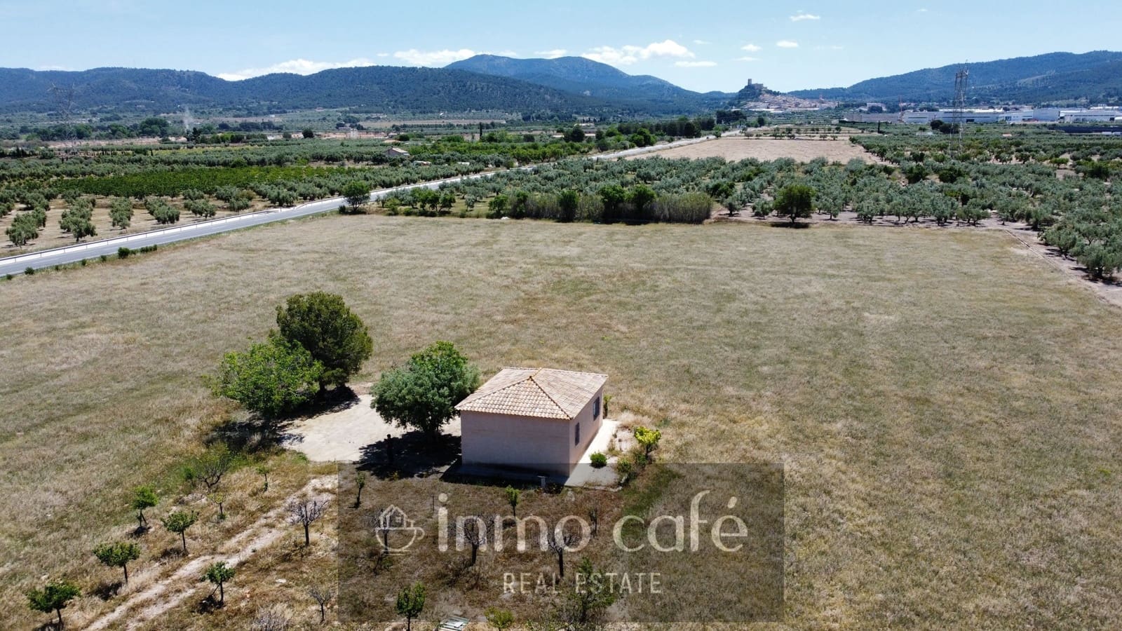 Mark till salu i Biar - 95 000 € (Ref: 9844786)