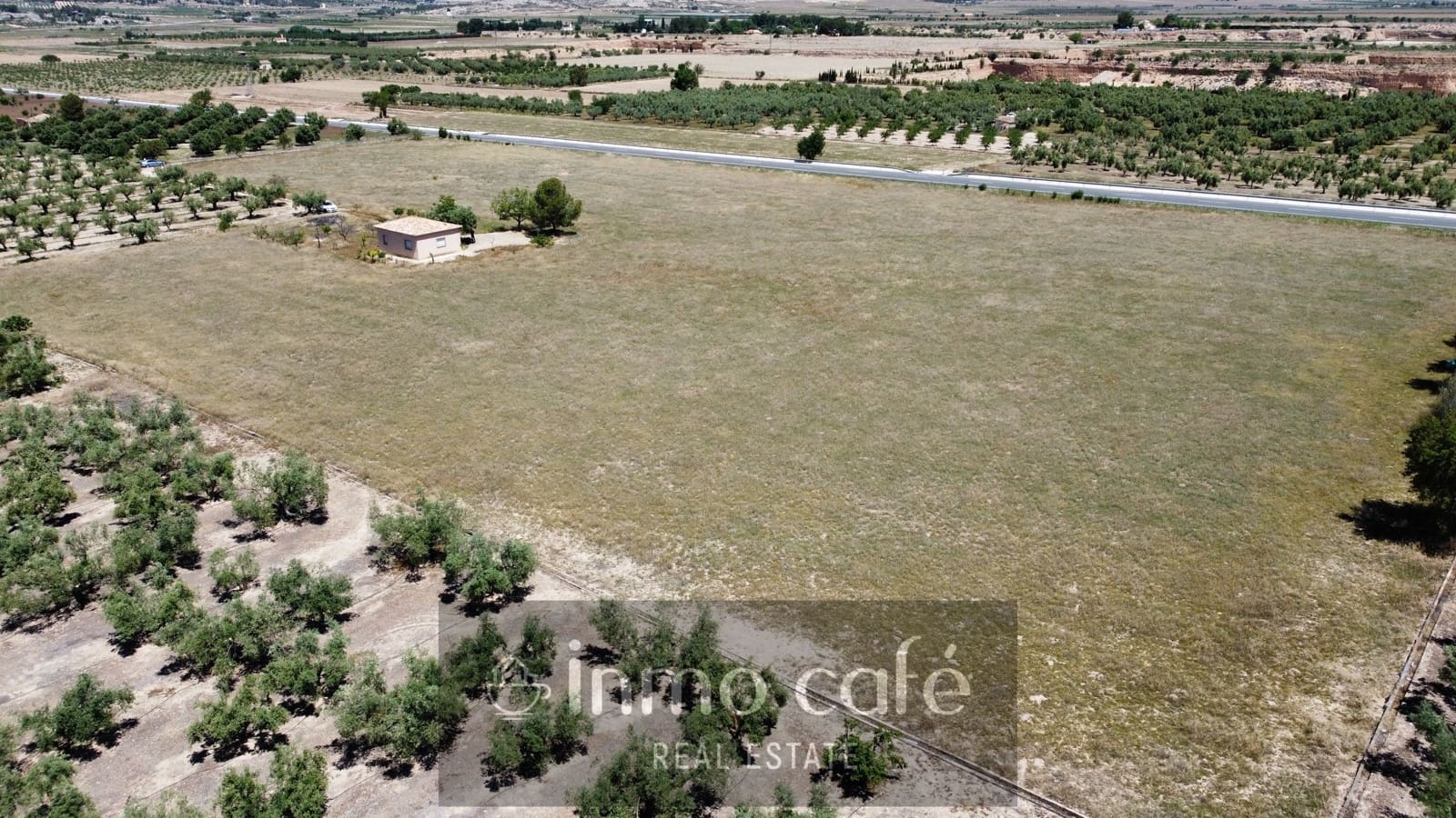 Mark till salu i Biar - 95 000 € (Ref: 9844786)