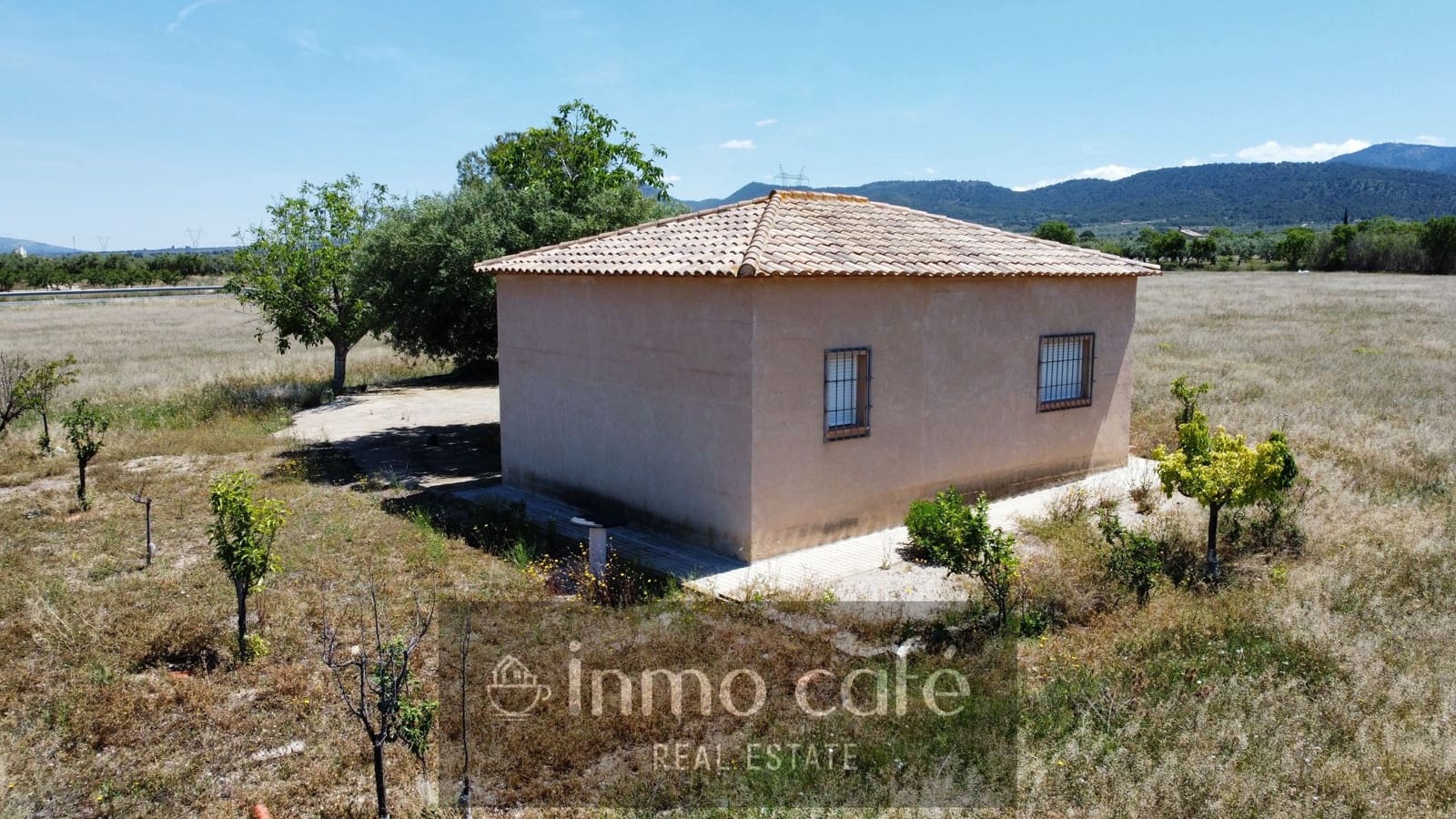 Mark till salu i Biar - 95 000 € (Ref: 9844786)