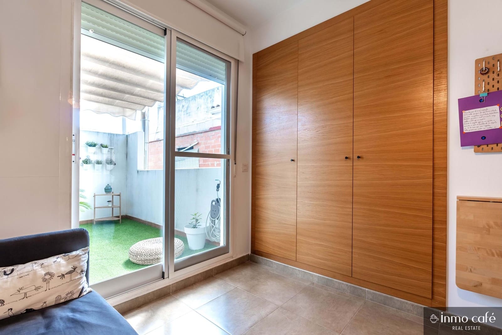 3 bedroom Townhouse for sale in Sellent with garage - € 180,000 (Ref: 9848187)