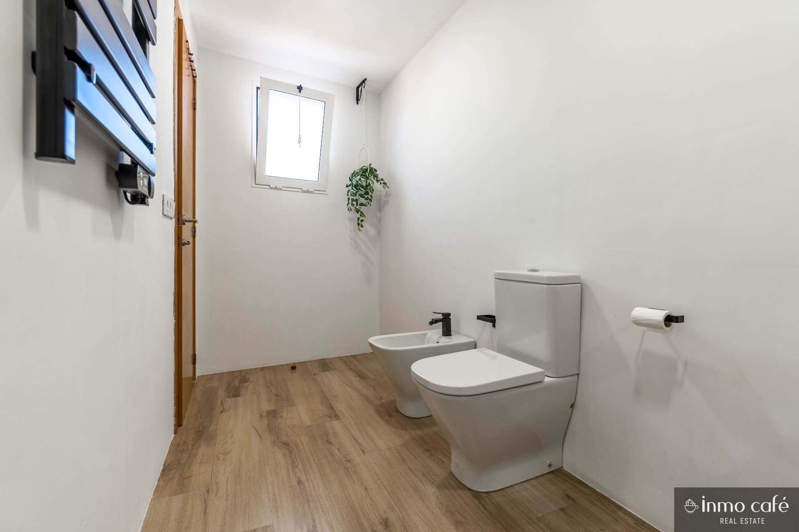 3 bedroom Townhouse for sale in Sellent with garage - € 180,000 (Ref: 9848187)