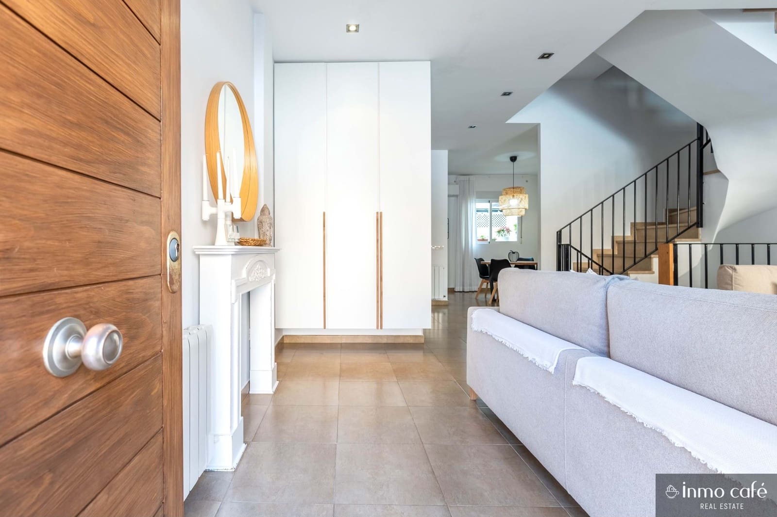 3 bedroom Townhouse for sale in Sellent with garage - € 180,000 (Ref: 9848187)