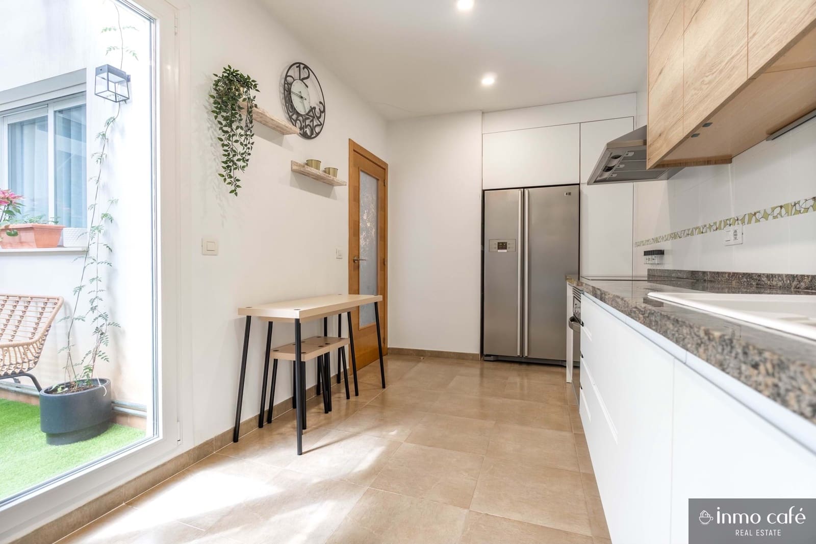 3 bedroom Townhouse for sale in Sellent with garage - € 180,000 (Ref: 9848187)