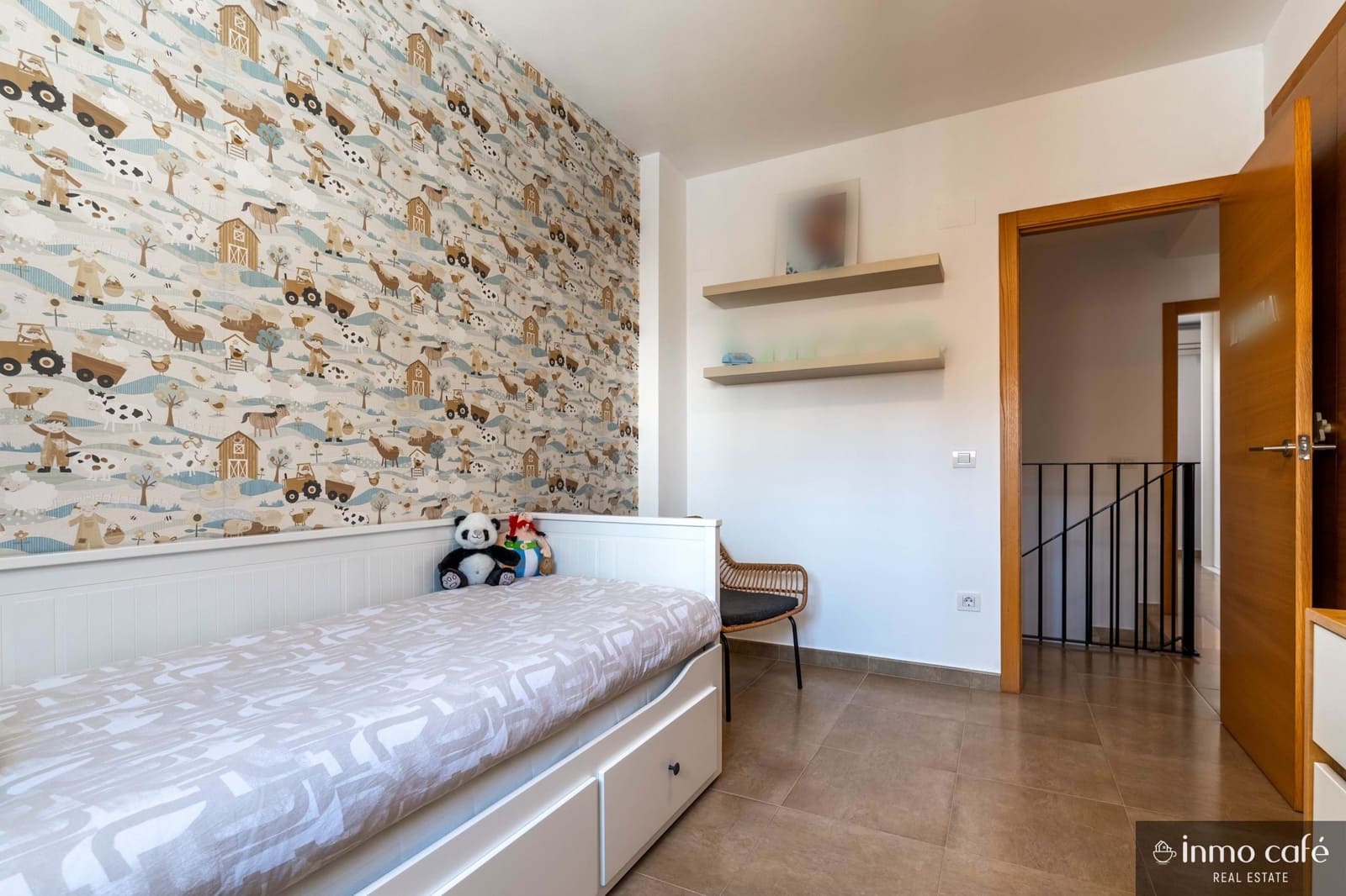3 bedroom Townhouse for sale in Sellent with garage - € 180,000 (Ref: 9848187)