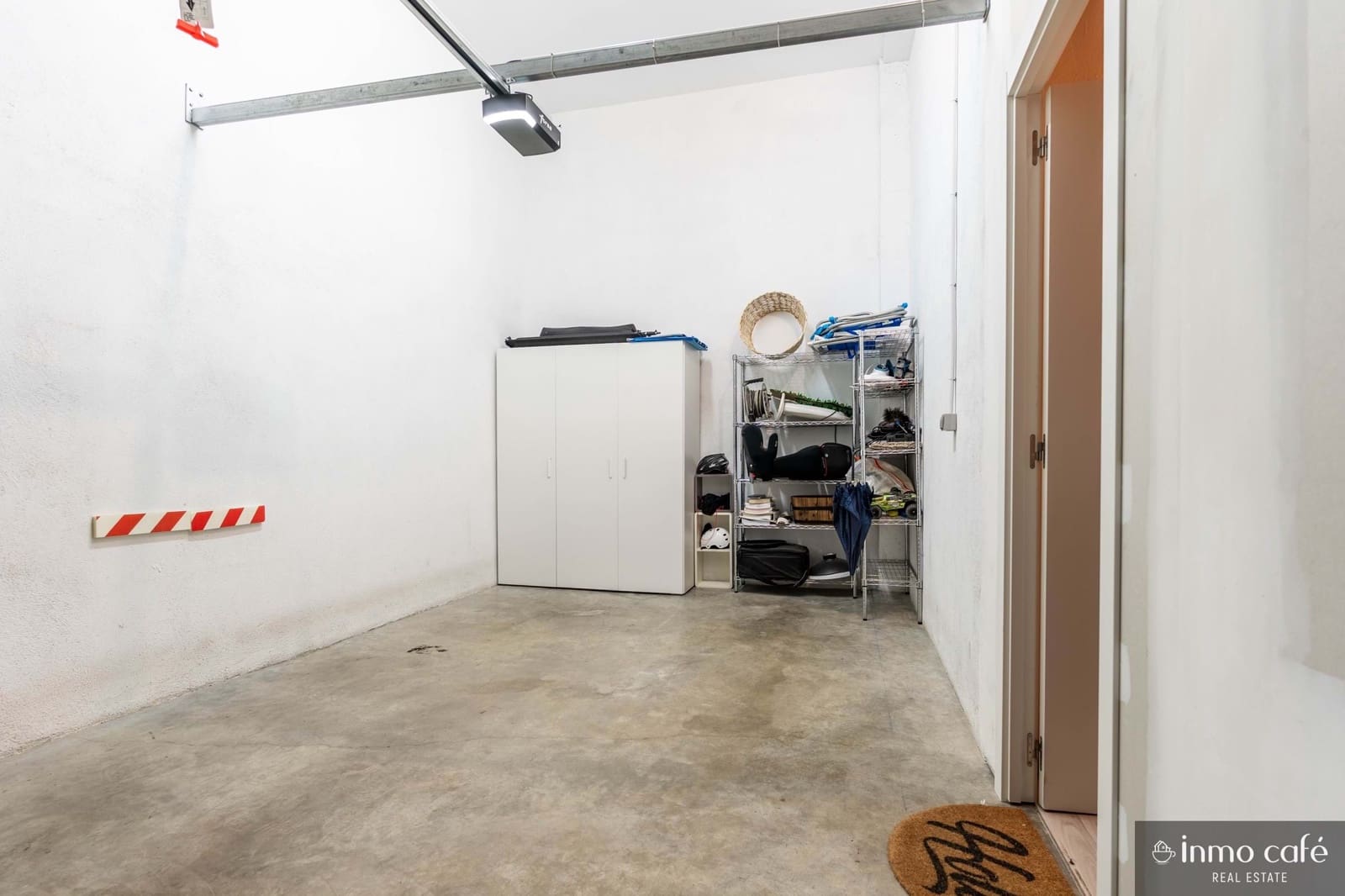 3 bedroom Townhouse for sale in Sellent with garage - € 180,000 (Ref: 9848187)