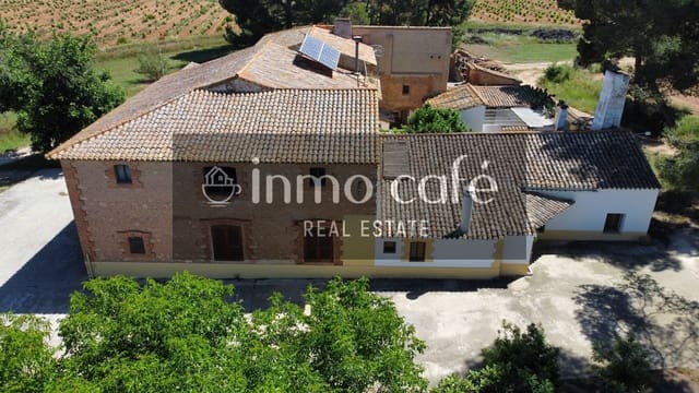 4 bedroom Finca/Country House for sale in Fontanars dels Alforins - € 2,200,000 (Ref: 9866173)