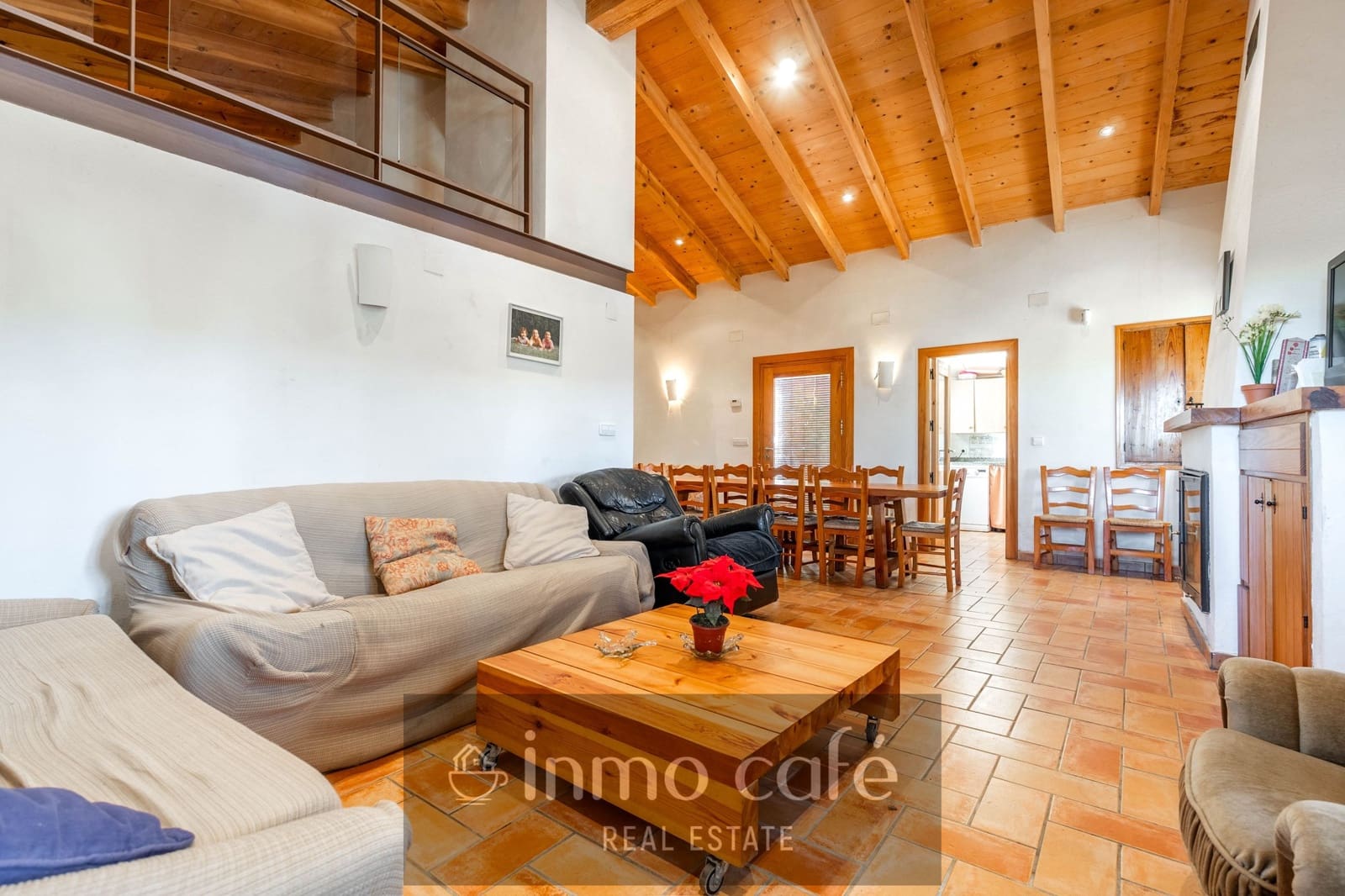 4 bedroom Finca/Country House for sale in Fontanars dels Alforins - € 2,200,000 (Ref: 9866173)