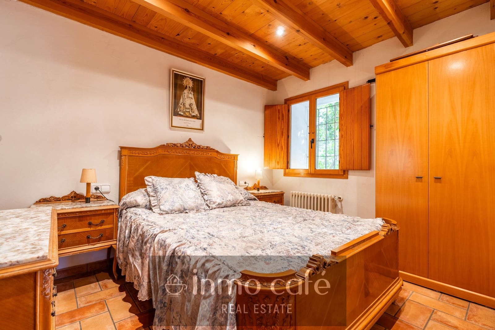 4 bedroom Finca/Country House for sale in Fontanars dels Alforins - € 2,200,000 (Ref: 9866173)