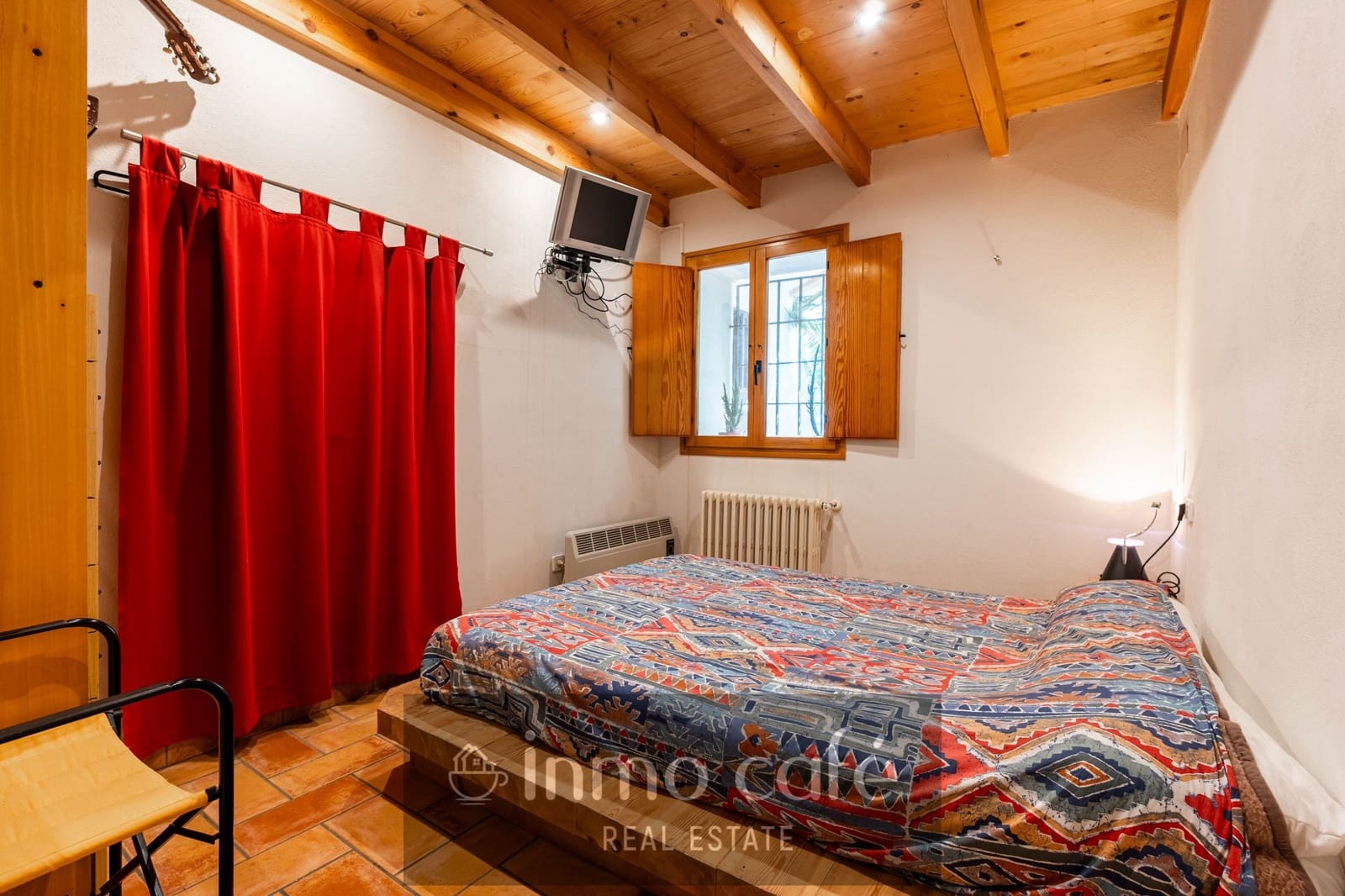 4 bedroom Finca/Country House for sale in Fontanars dels Alforins - € 2,200,000 (Ref: 9866173)