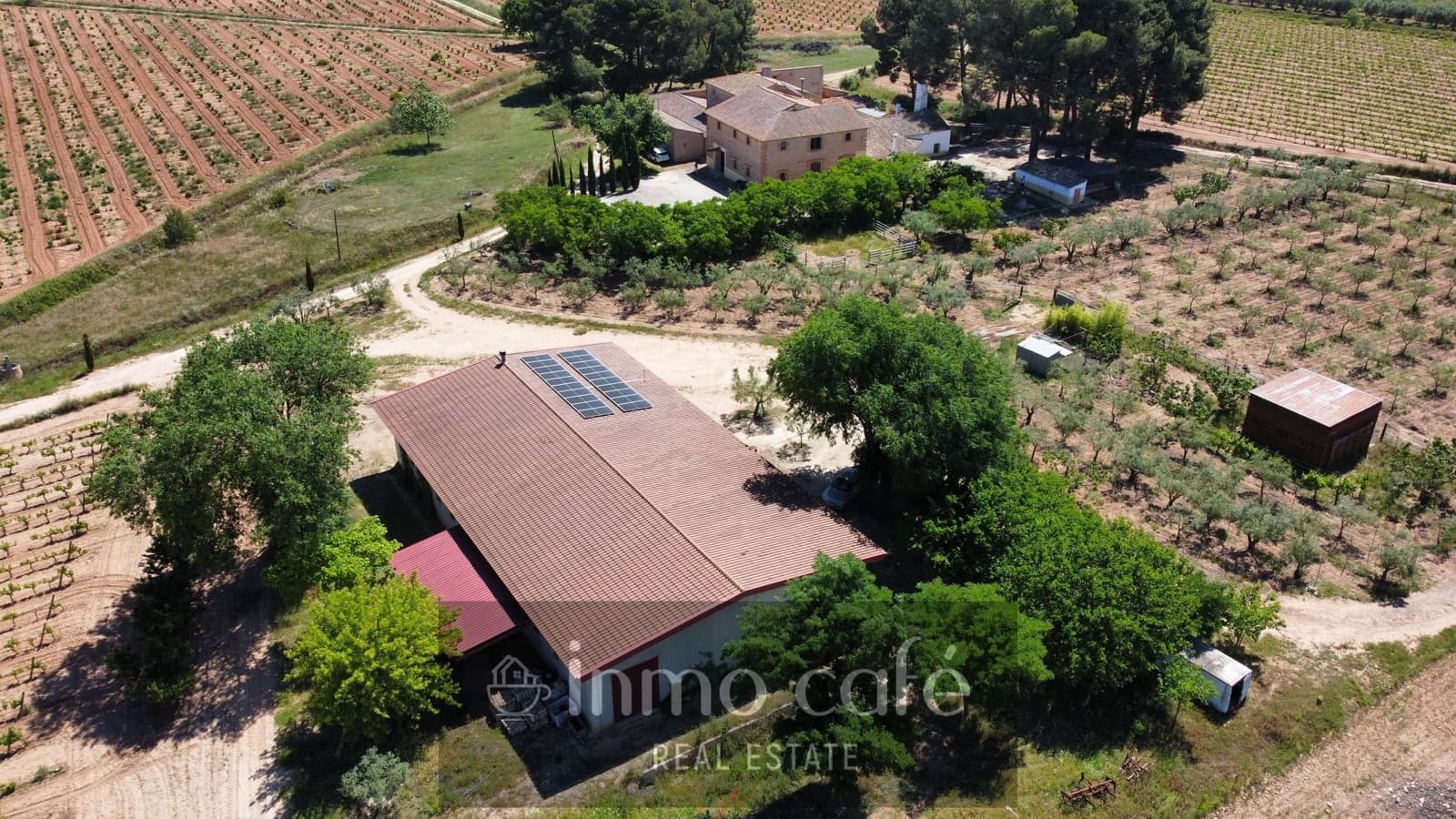 4 bedroom Finca/Country House for sale in Fontanars dels Alforins - € 2,200,000 (Ref: 9866173)