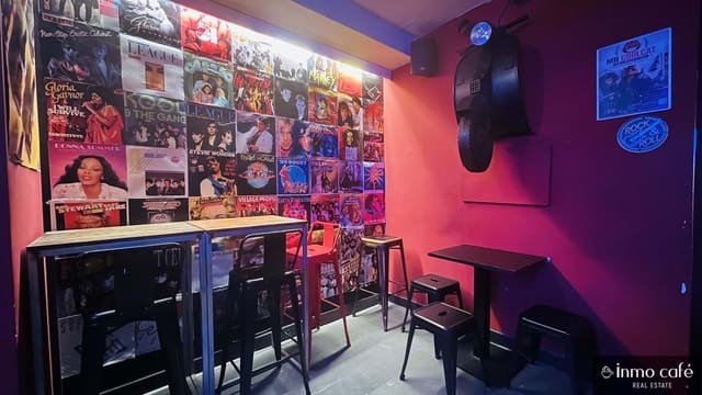 Commercieel te koop in Alicante stad - € 110.000 (Ref: 9867273)