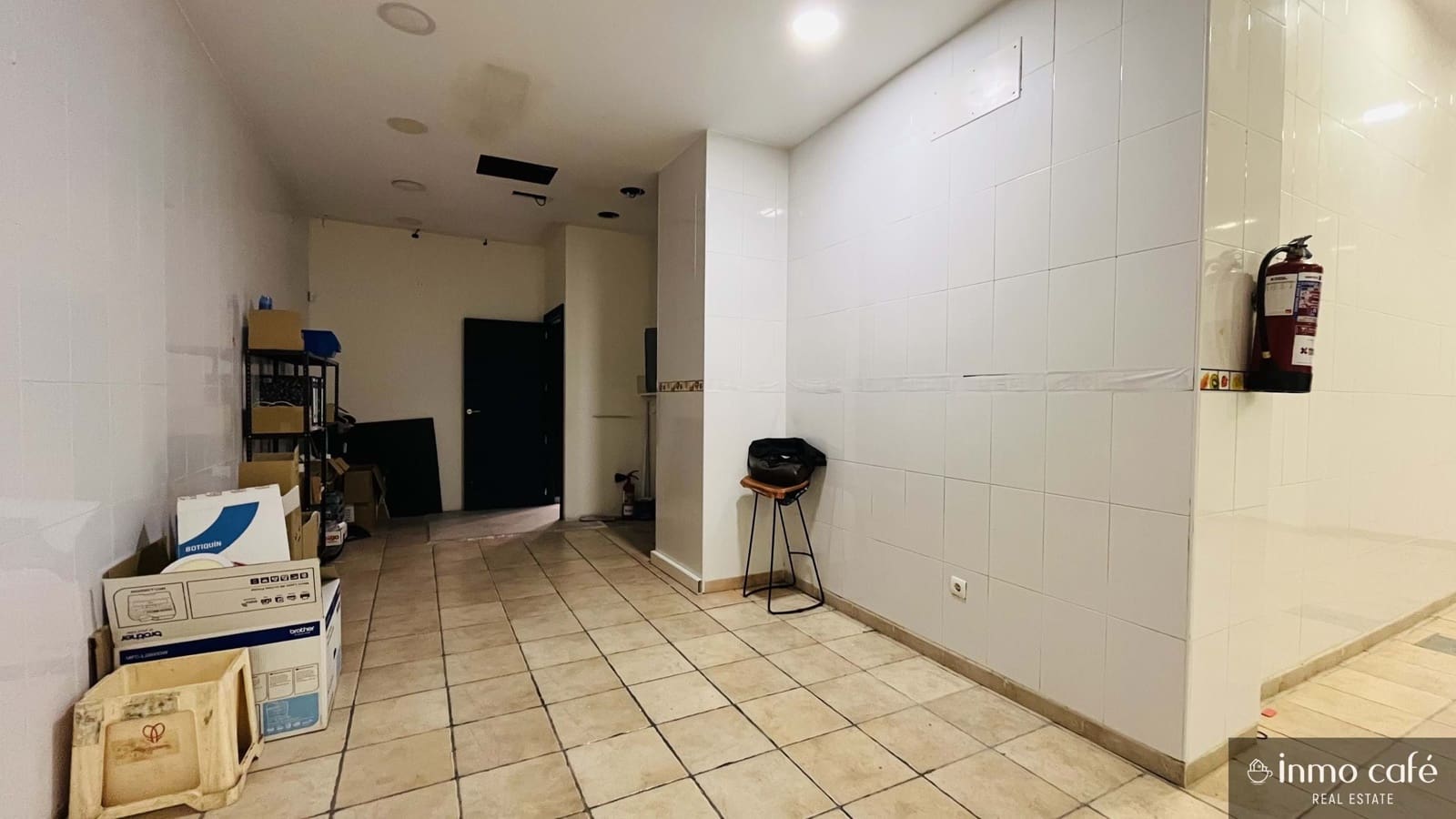 Local Commercial à louer à Villena - 1 500 € (Ref: 9898569)