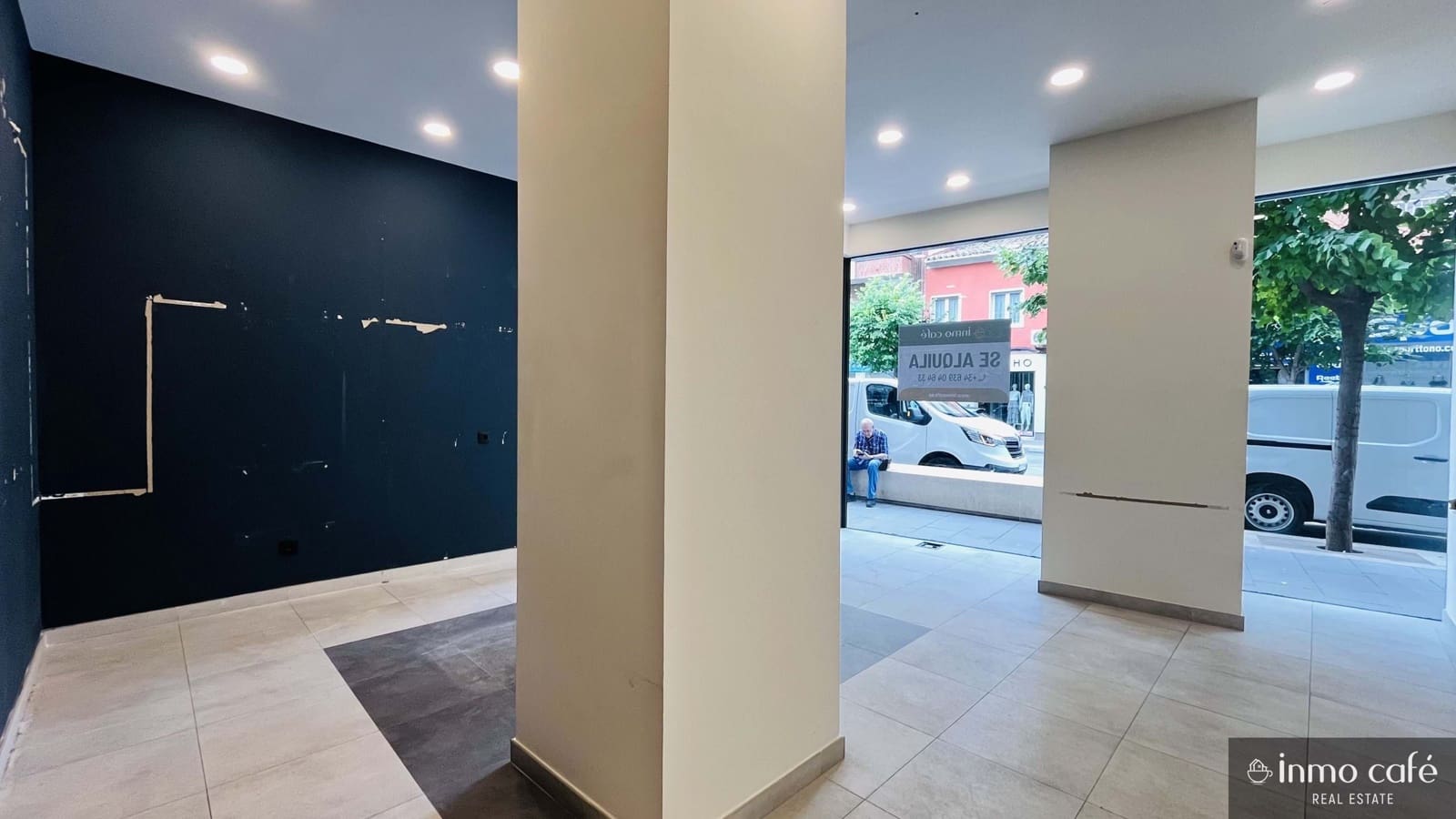 Local Commercial à louer à Villena - 1 500 € (Ref: 9898569)