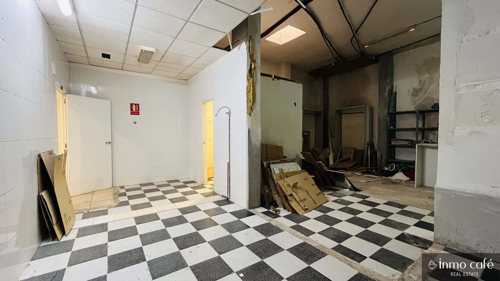 Local Commercial à louer à Villena - 1 500 € (Ref: 9898569)