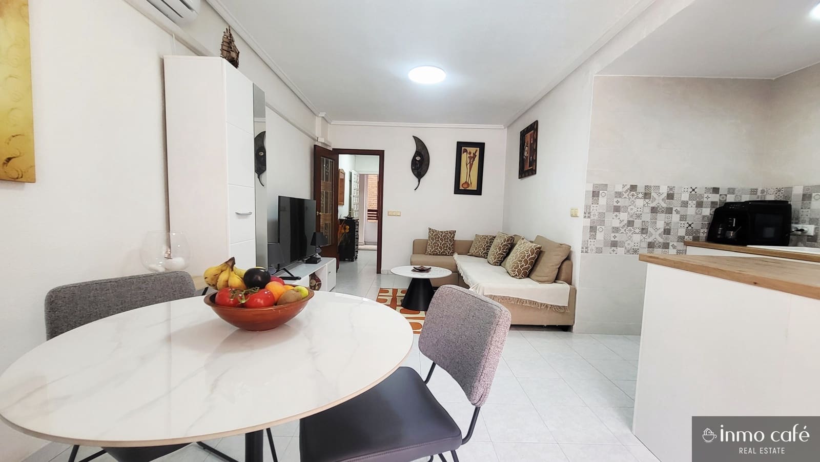 1 soverom Leilighet til salgs i Torrevieja med svømmebasseng - € 127 000 (Ref: 9914019)
