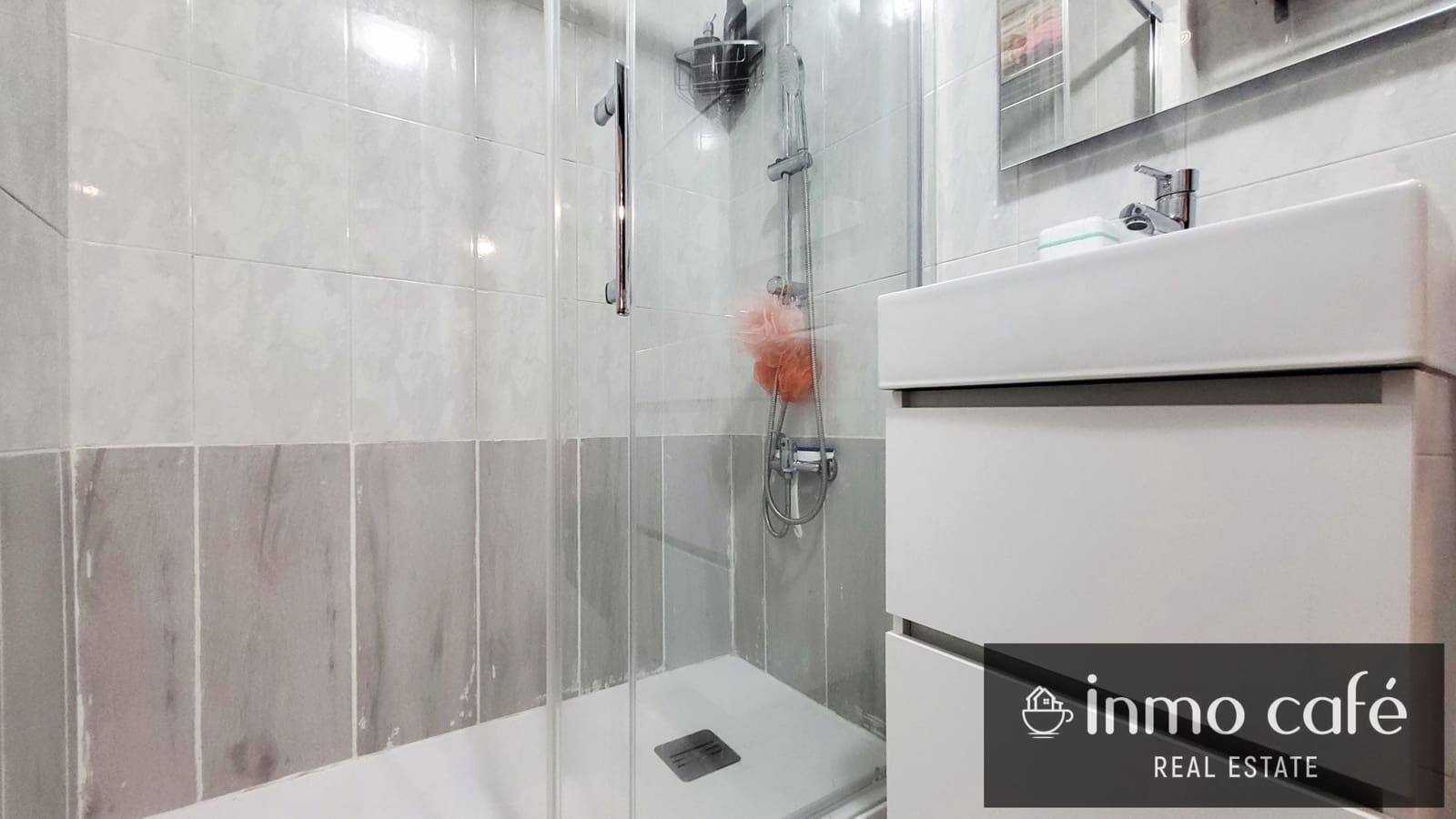 1 bedroom Apartment for sale in Torrevieja with pool - € 127,000 (Ref: 9914019)