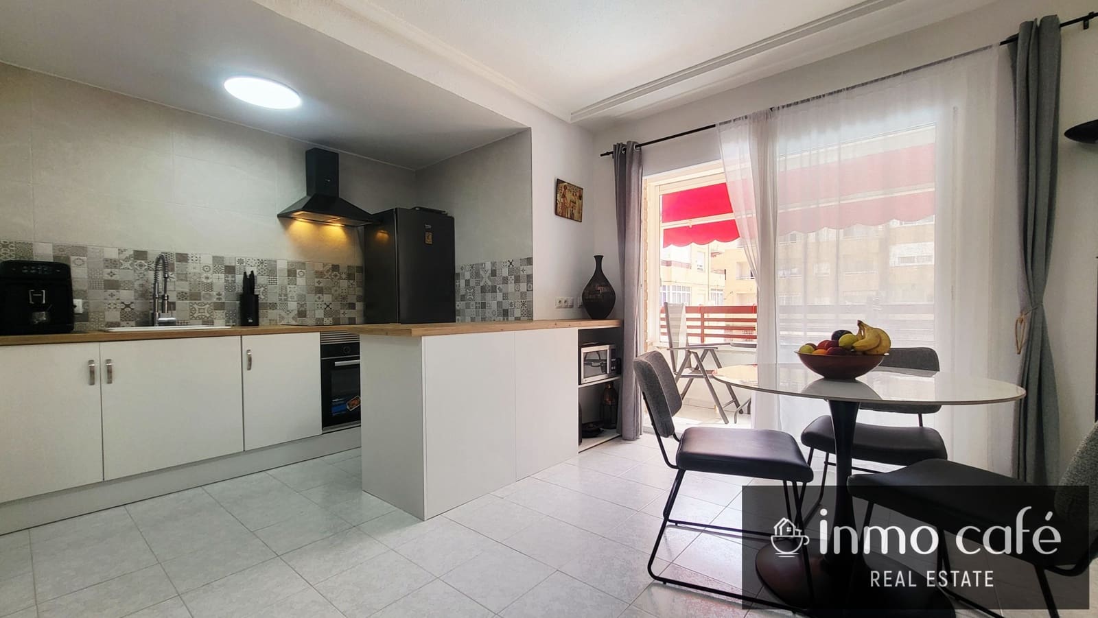 1 bedroom Apartment for sale in Torrevieja with pool - € 127,000 (Ref: 9914019)