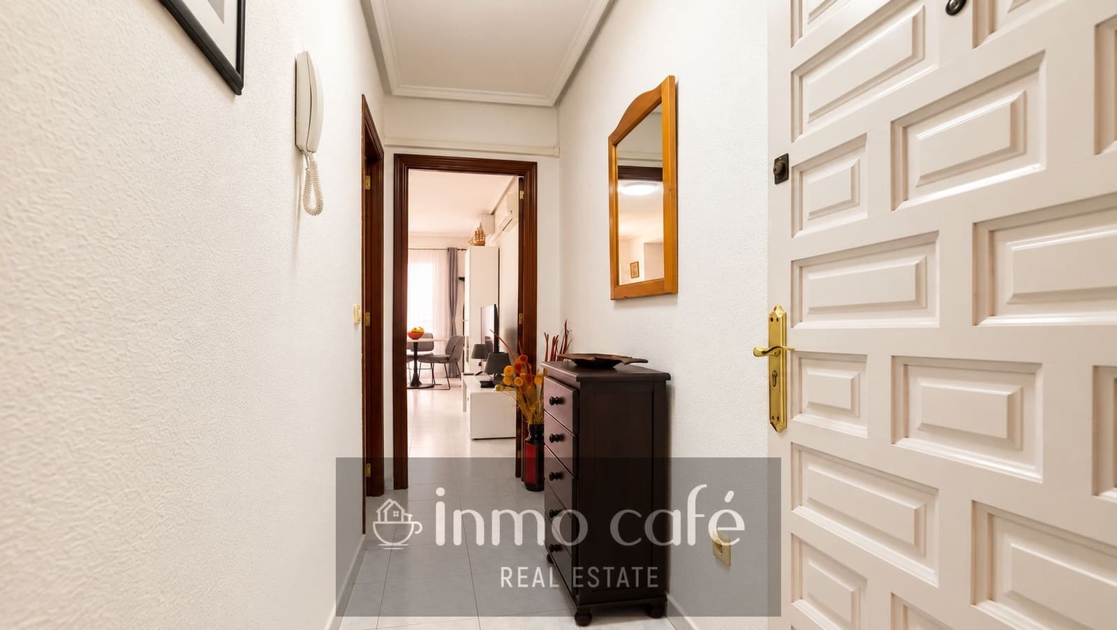 1 bedroom Apartment for sale in Torrevieja with pool - € 127,000 (Ref: 9914019)