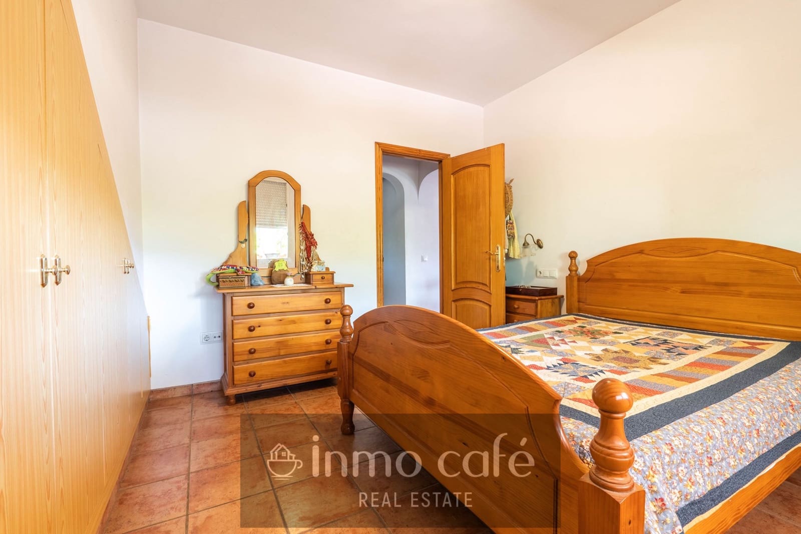 2 bedroom Finca/Country House for sale in Canals - € 199,000 (Ref: 9914020)